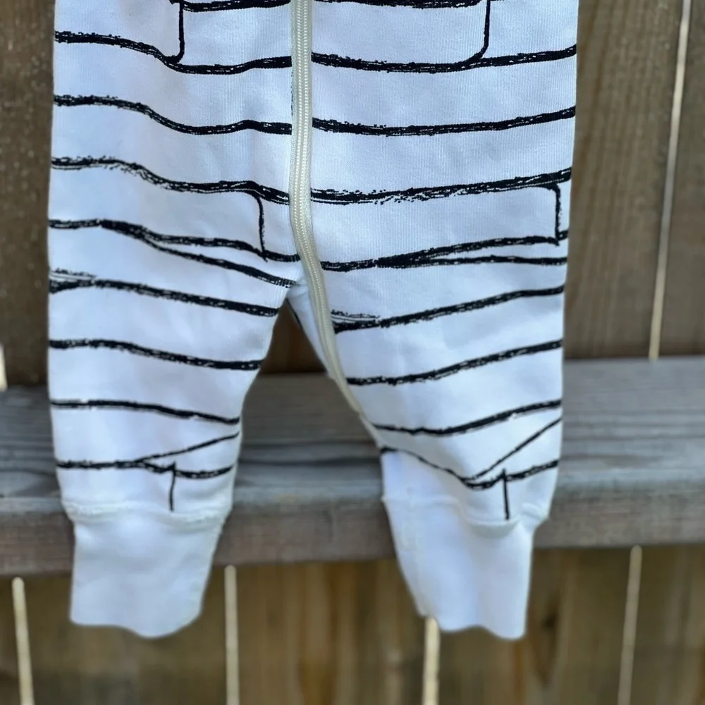 Hanna Andersson Glow In The Dark Baby Zip Sleeper In Organic cotton